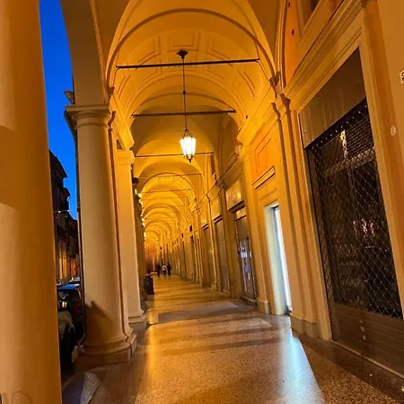 Gasthof Moonlight Centro Bologna